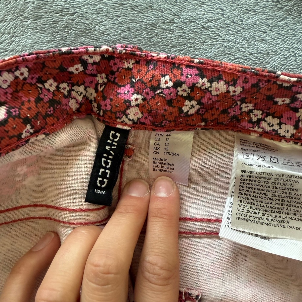 Floral Wide-Legged Patterned Pants - image 5